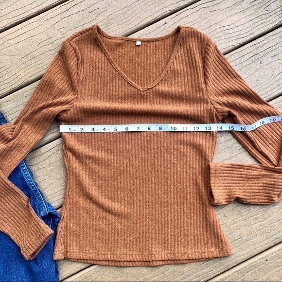 NEW V-neck Ribbed  Skinny long sleeves tee - XS - Picture 3 of 11